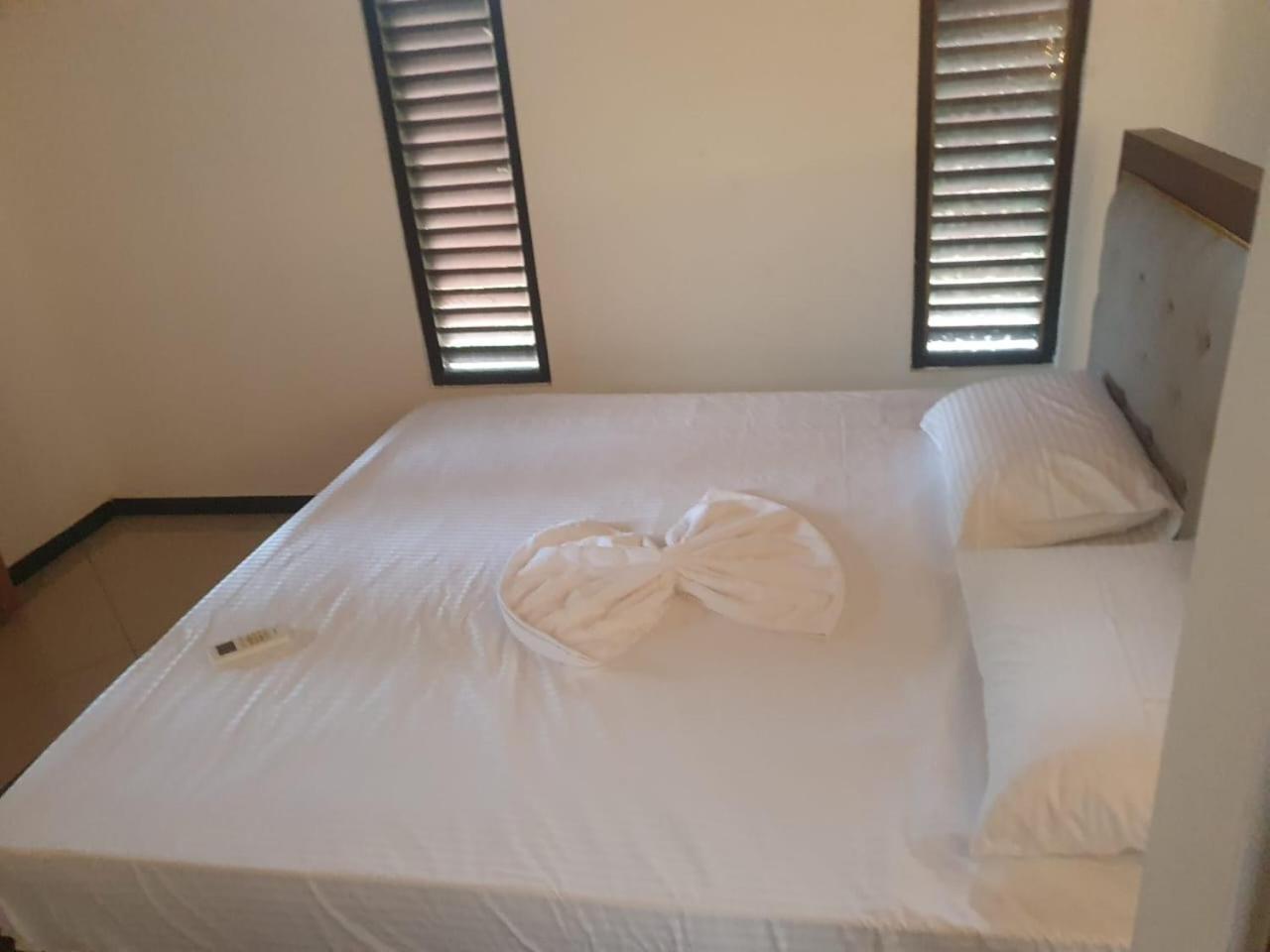 Ravi Place Unawatuna Extérieur photo