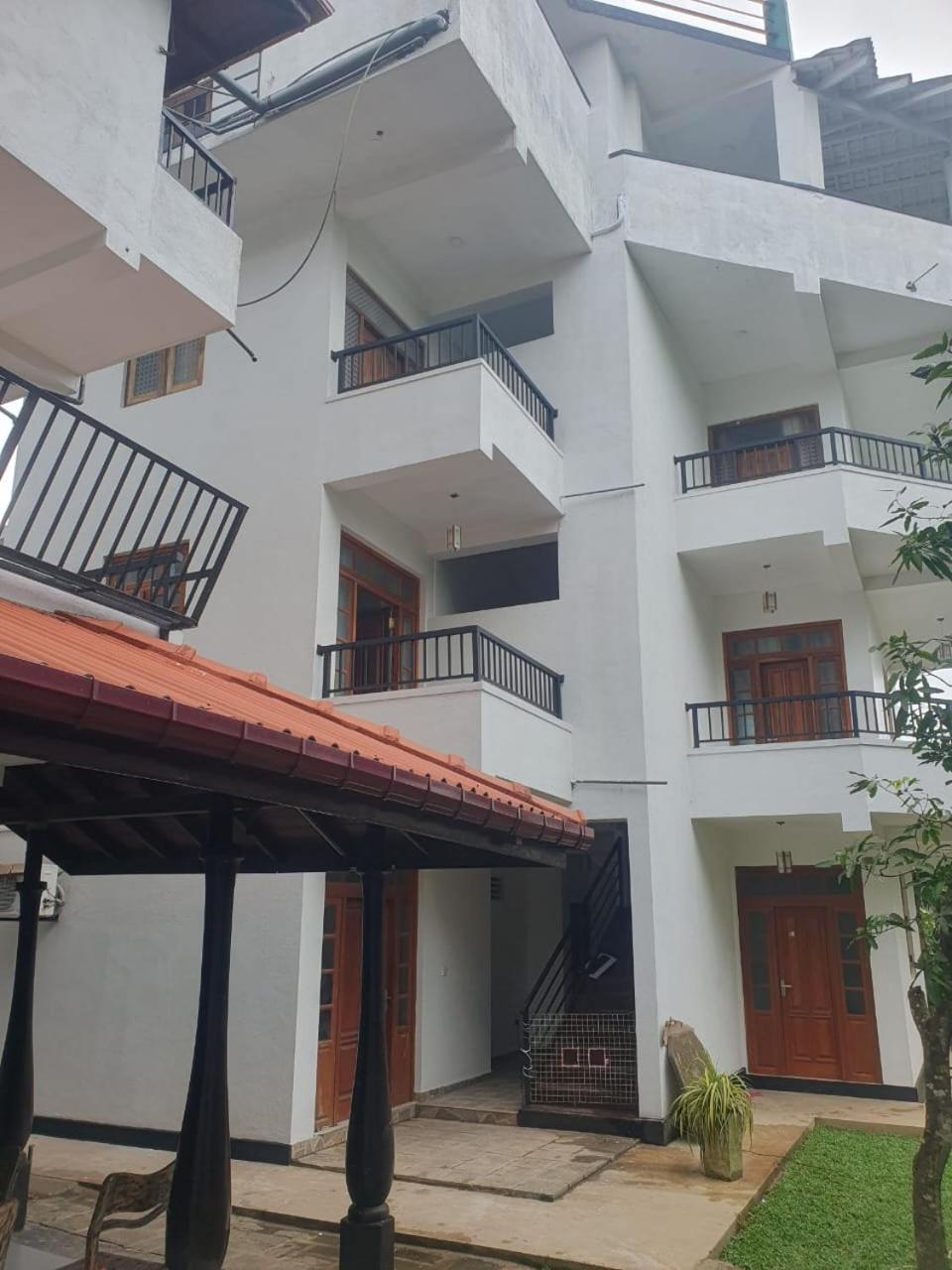 Ravi Place Unawatuna Extérieur photo